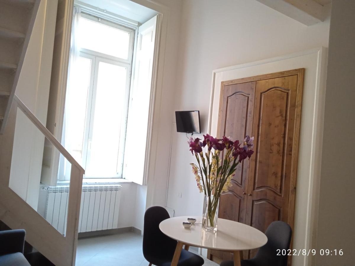 Bed and Breakfast Piano Nobile Nápoles Exterior foto